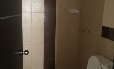 Alquilo casa en Manta en urbanización privada zona norte cerca del biess