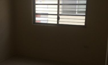 Alquilo casa en Manta en urbanización privada zona norte cerca del biess