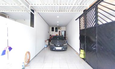 Rumah 3 Lt SHM dekat Mall Taman Anggrek Siap Huni Dibantu KPR J-44711