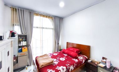 Rumah 3 Lt SHM dekat Mall Taman Anggrek Siap Huni Dibantu KPR J-44711