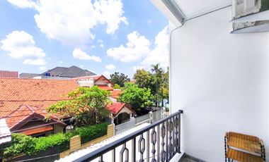 Rumah 3 Lt SHM dekat Mall Taman Anggrek Siap Huni Dibantu KPR J-44711