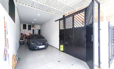 Rumah 3 Lt SHM dekat Mall Taman Anggrek Siap Huni Dibantu KPR J-44711