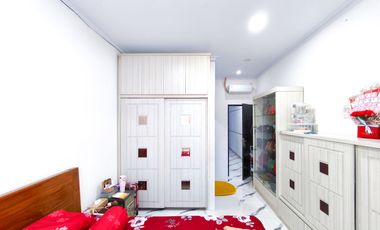 Rumah 3 Lt SHM dekat Mall Taman Anggrek Siap Huni Dibantu KPR J-44711