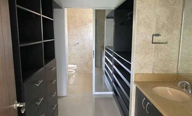 Venta de Casa en Barrio centenario, Urbanización Las Joyas, Guayaquil