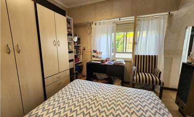 Chalet cuatro ambientes. San Juan. Quincho. Trotadora. Zona comercial.