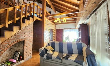 Chalet cuatro ambientes. San Juan. Quincho. Trotadora. Zona comercial.
