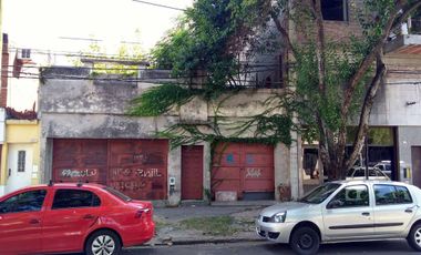 Lote frentista de 9 metros de frente por 16 metros de fondo,