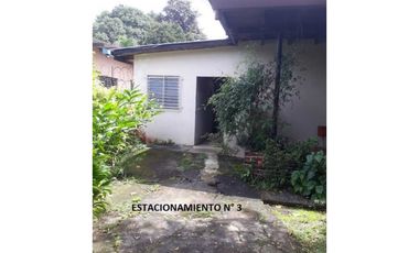 VENDO CASA DE SEGUNDA EN LOTE DE 966M2 DOLEGUITA