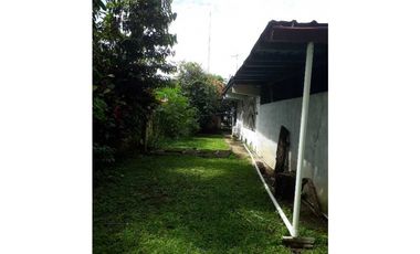 VENDO CASA DE SEGUNDA EN LOTE DE 966M2 DOLEGUITA