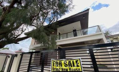 Single Detached with entertainment/family room in ground floor is for Sale in Quezon City