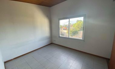 VENTA OPORTUNIDAD DEPARTAMENTO DUPLEX PILAR COCHERA PILETA PARRILLA