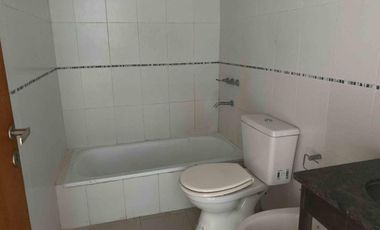 VENTA OPORTUNIDAD DEPARTAMENTO DUPLEX PILAR COCHERA PILETA PARRILLA