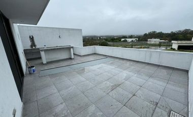 CASA EN VENTA CARRETERA NACIONAL A ESTRENAR