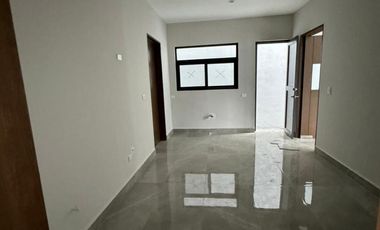 CASA EN VENTA CARRETERA NACIONAL A ESTRENAR