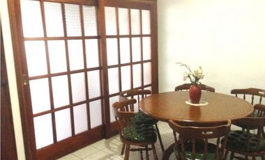 ¡REBAJADO! AMPLIO CHALET  DE 5 AMBIENTES - TOMA PERMUTA menor valor 30%