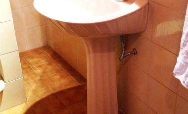 ¡REBAJADO! AMPLIO CHALET  DE 5 AMBIENTES - TOMA PERMUTA menor valor 30%