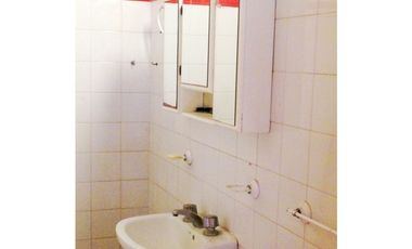 ¡REBAJADO! AMPLIO CHALET  DE 5 AMBIENTES - TOMA PERMUTA menor valor 30%