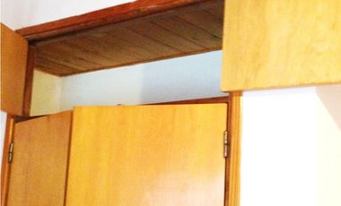 ¡REBAJADO! AMPLIO CHALET  DE 5 AMBIENTES - TOMA PERMUTA menor valor 30%