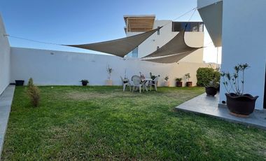 Casa en Zibatá con Amplio Jardín y terreno excedente  IG