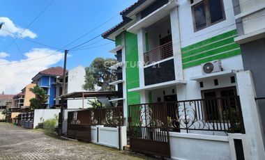 Rumah 3KT Semi Furnish Dalam Perumahan Dekat UII Ekonomi