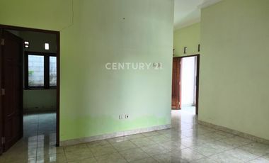 Rumah 3KT Semi Furnish Dalam Perumahan Dekat UII Ekonomi