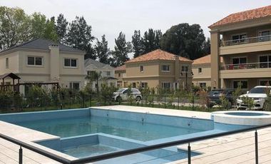 Departamento con jardín en Liquidambar, Pilar