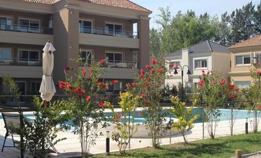 Departamento con jardín en Liquidambar, Pilar