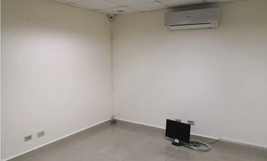 Venta de Propiedad Comercial en Villa Cáceres, Ave. La Paz