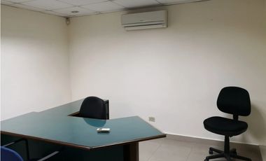 Venta de Propiedad Comercial en Villa Cáceres, Ave. La Paz