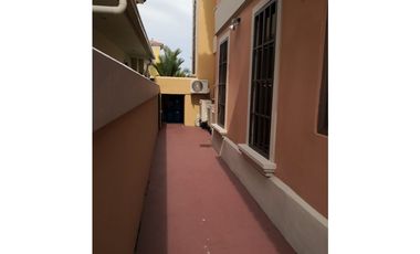SEA CONFIABLE VENDE CASA EN DORAL