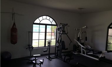 SEA CONFIABLE VENDE CASA EN DORAL