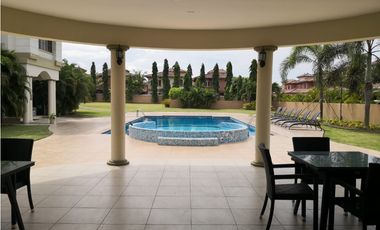 SEA CONFIABLE VENDE CASA EN DORAL