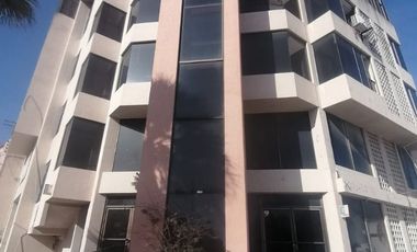 OFICINA EN VENTA CENTRO DE ANAHUAC, NUEVO LEON (FRENTE A LA PLAZA)