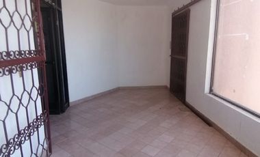 OFICINA EN VENTA CENTRO DE ANAHUAC, NUEVO LEON (FRENTE A LA PLAZA)