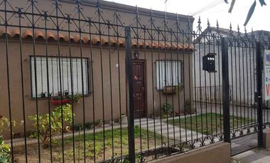 Casa en venta en Ezpeleta Este