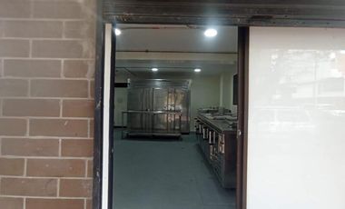 LOCAL COMERCIAL EN ARRIENDO UBICADO EN LAURELES SECTOR SURAMERICA