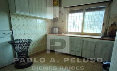 QUINTA CON QUINCHO Y PISCINA, CASA 4 AMBIENTES Y CASA DE CASEROS. PONTEVEDRA, MERLO. ZONA OESTE. BUENOS AIRES