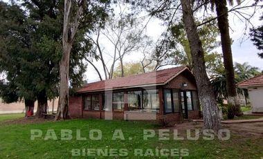 QUINTA CON QUINCHO Y PISCINA, CASA 4 AMBIENTES Y CASA DE CASEROS. PONTEVEDRA, MERLO. ZONA OESTE. BUENOS AIRES