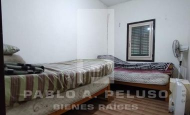 QUINTA CON QUINCHO Y PISCINA, CASA 4 AMBIENTES Y CASA DE CASEROS. PONTEVEDRA, MERLO. ZONA OESTE. BUENOS AIRES