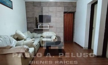 QUINTA CON QUINCHO Y PISCINA, CASA 4 AMBIENTES Y CASA DE CASEROS. PONTEVEDRA, MERLO. ZONA OESTE. BUENOS AIRES