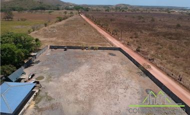 Se Vende Terreno de 16,823 m2 en Aguadulce
