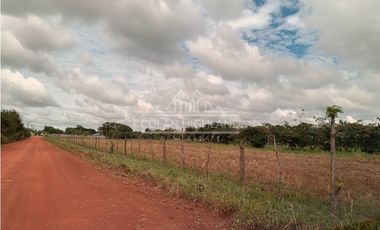 Se Vende Terreno de 16,823 m2 en Aguadulce