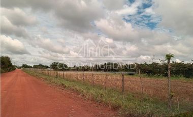 Se Vende Terreno de 16,823 m2 en Aguadulce