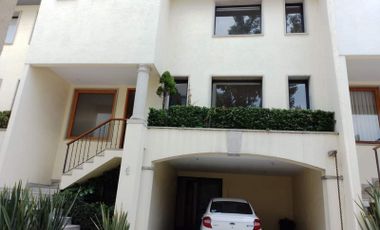 Venta casa en condominio en Coyoacán vigilancia 3 recamaras estudio patio