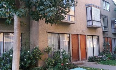 Vendo hermosa, amplia casa de 3 pisos, Belloto Norte