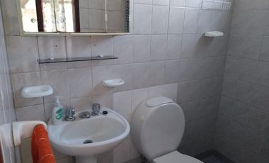 Casa con Departamento en venta en Quilmes Oeste Centro