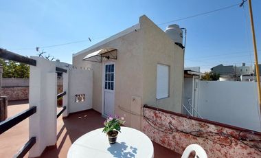 Casa con Departamento en venta en Quilmes Oeste Centro