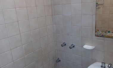 Casa con Departamento en venta en Quilmes Oeste Centro