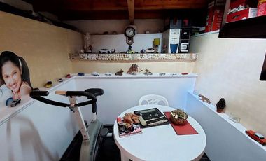 Casa con Departamento en venta en Quilmes Oeste Centro