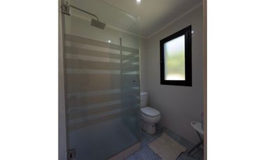 VENTA HERMOSA CASA CON VISTA A LA SIERRA